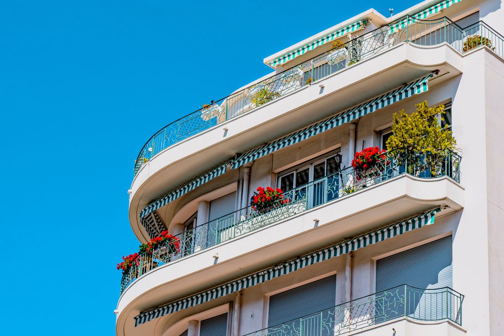 Traditional,French,Old,Building,With,Typical,Balconies,And,Windows.,Nice,